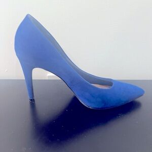 Navy blue pumps heels